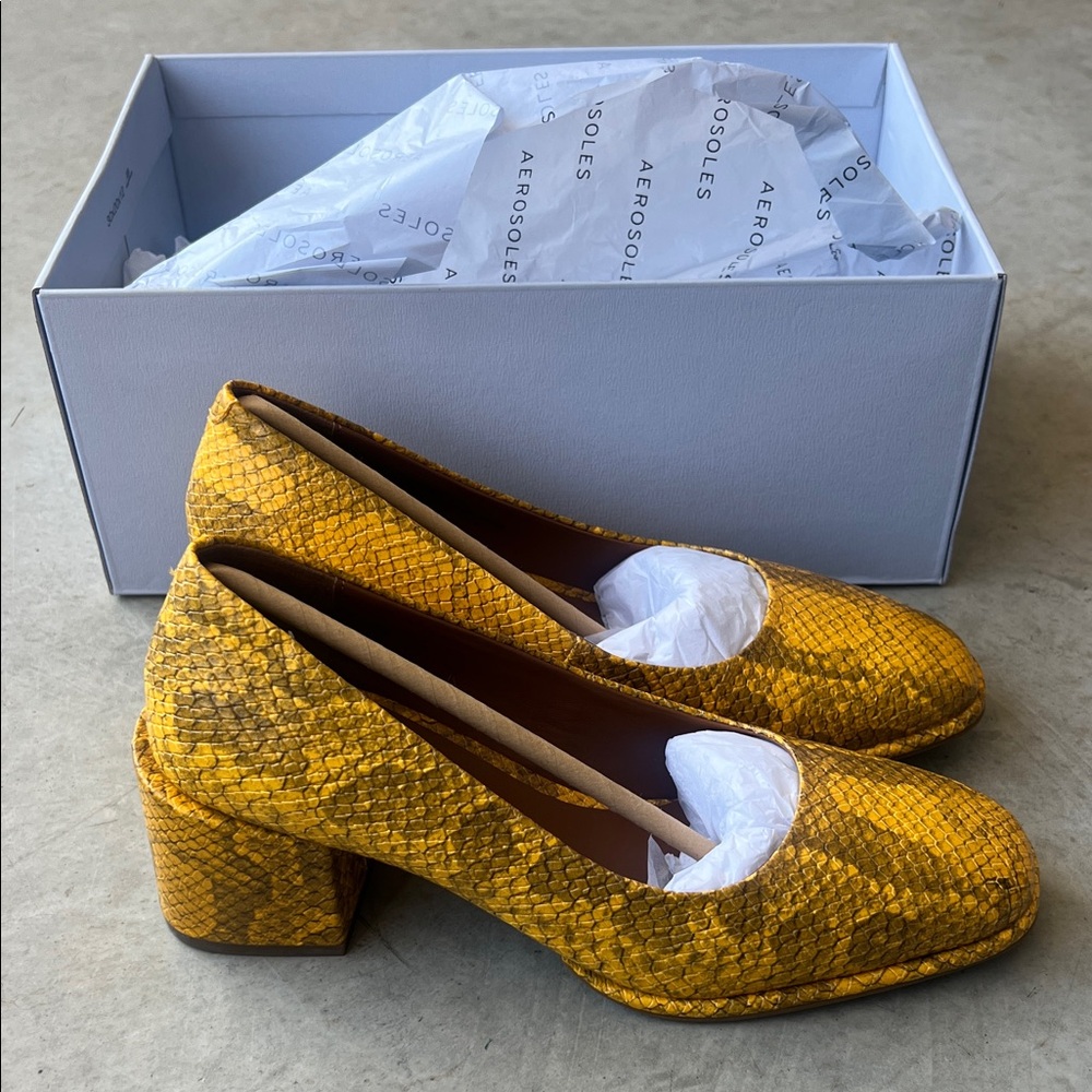 AEROSOLES Yellow Textured Block Heel Pumps